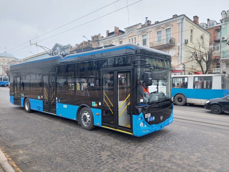 IMG_01 троллейбус 10