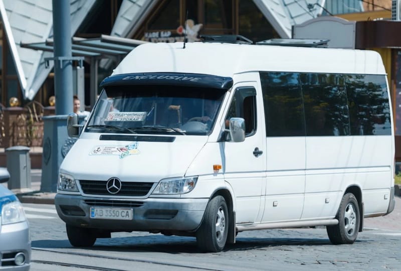 IMG_01 Маршрутне таксі Вінниця 8Б