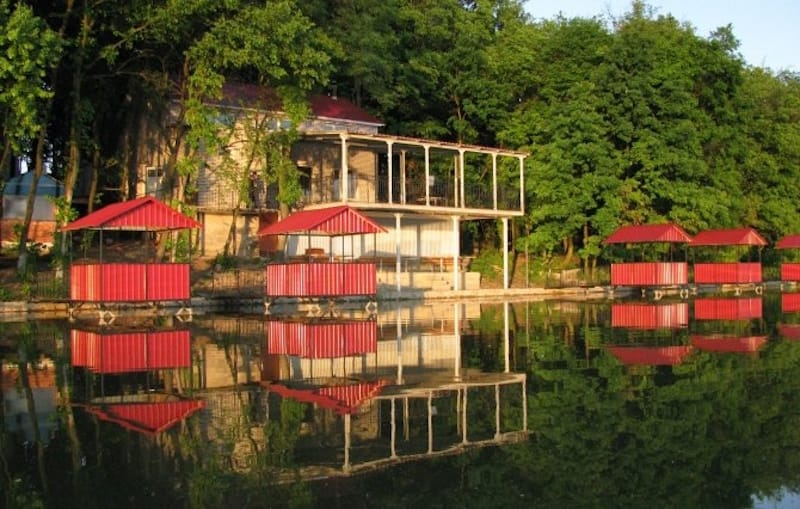 База відпочинку «Кльове місце»