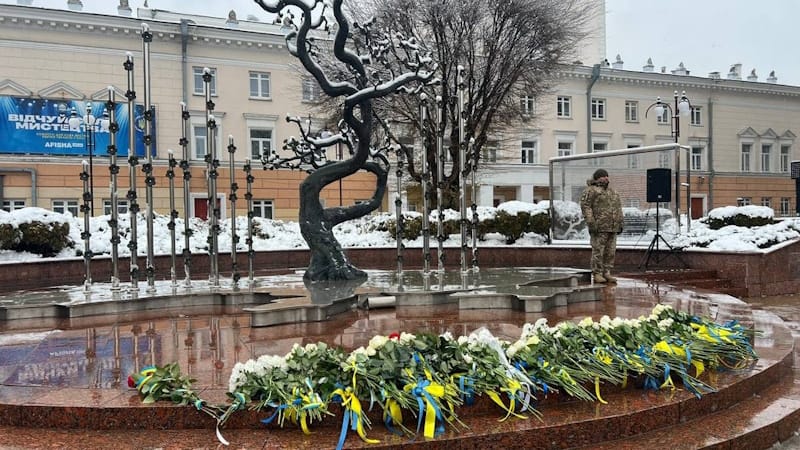 Площа Небесної Сотні