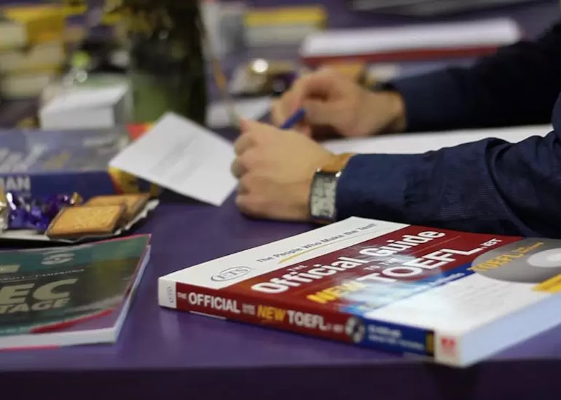 Bubbles English Center