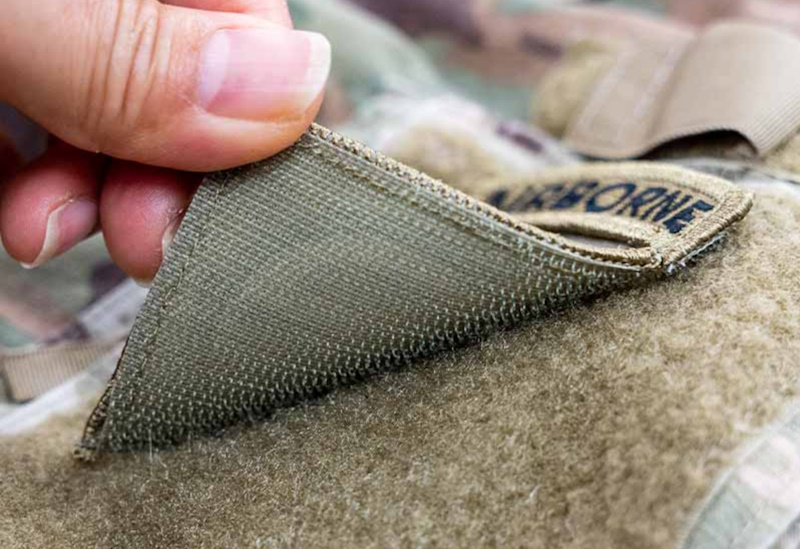 нашивки на липучці