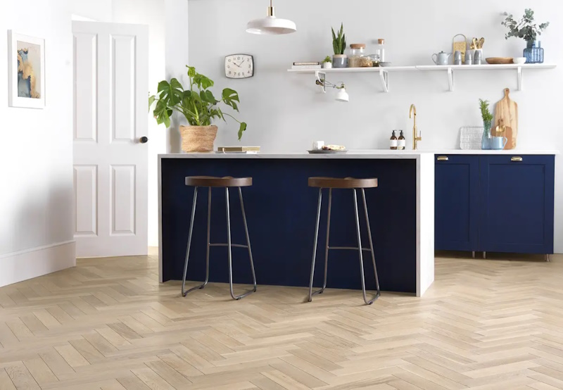 паркет в світлих тонах