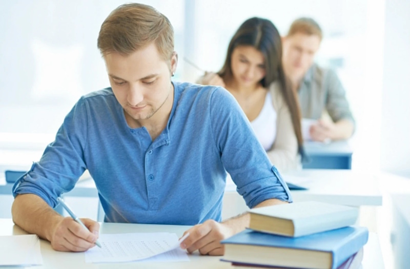 IMG_01 Самостійна підготовка до НМТ або підготовчі курси - що краще?